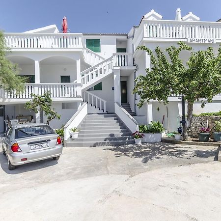 Apartments Olivera 로고즈니차 외부 사진