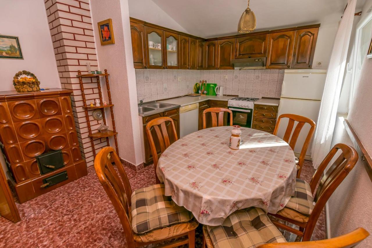Apartments Olivera 로고즈니차 외부 사진