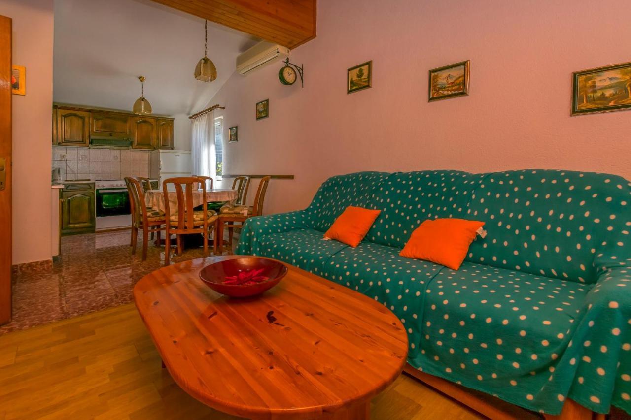 Apartments Olivera 로고즈니차 외부 사진